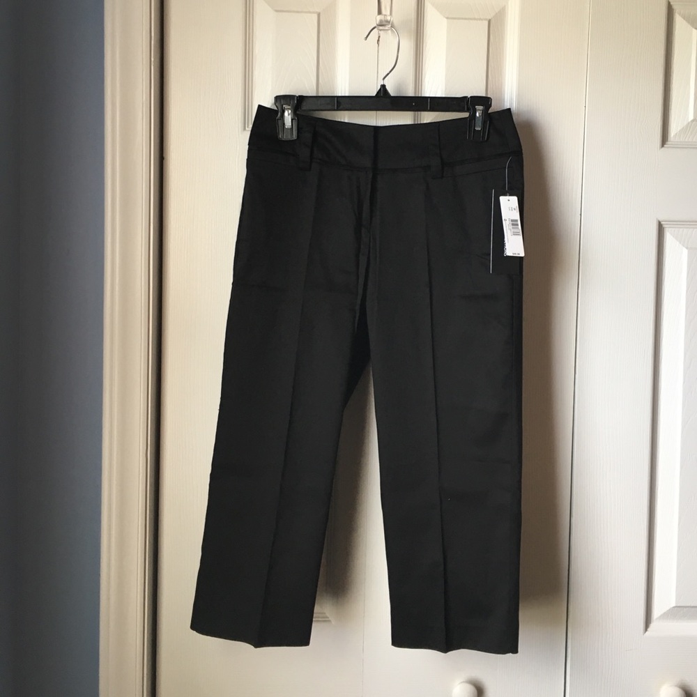 New Directions Petite Capri Pants